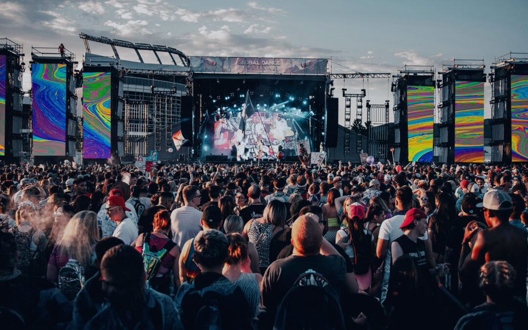 How Digital Out-Of-Home Is Turning Up The Volume At Music Festivals